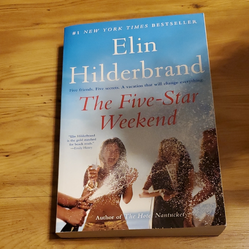 🎈The Five-Star Weekend Book by Elin Hilderbrand🎈
